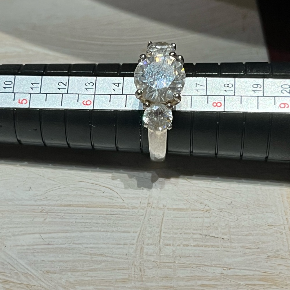 Beautiful Vintage RSE 925 Silver 3-Stone CZ Crystal Ring  Size 7